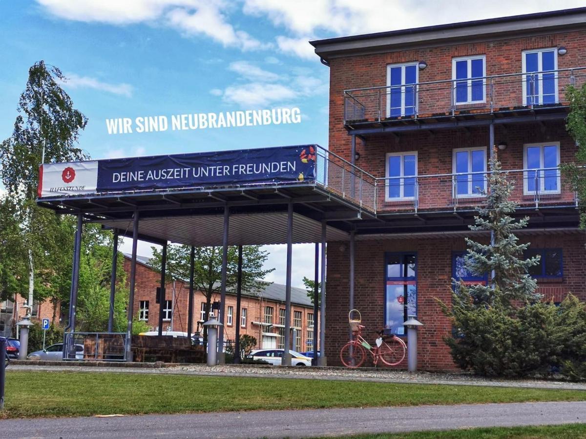 Hafenstunde Hotel Neubrandenburg Eksteriør billede